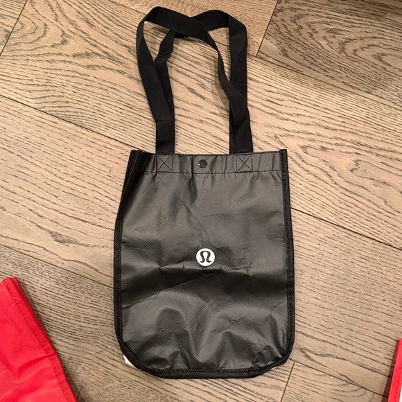Lululemon reusable tote bags set of 3 snap closure top gym lunch travel bag - Picture 3 of 7
